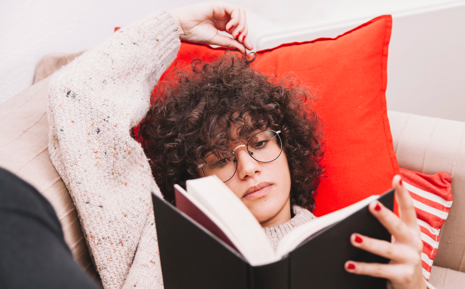 How Poetry Books About Emotional Struggles Offer Comfort?